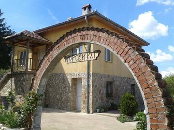 Фото номера Дом с 5 спальнями Дома для отпуска Guest House Gorski Kut г. Granitovo 41