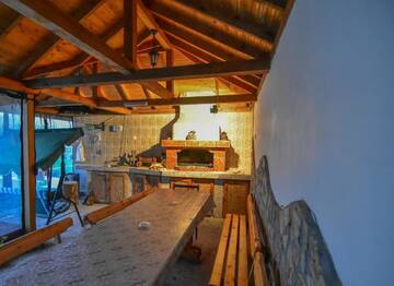 Фото номера Дом с 5 спальнями Дома для отпуска Guest House Gorski Kut г. Granitovo 13