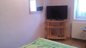 Фото номера Дом с 5 спальнями Дома для отпуска Guest House Gorski Kut г. Granitovo 64