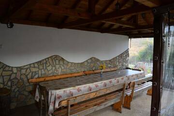 Фото номера Дом с 5 спальнями Дома для отпуска Guest House Gorski Kut г. Granitovo 40